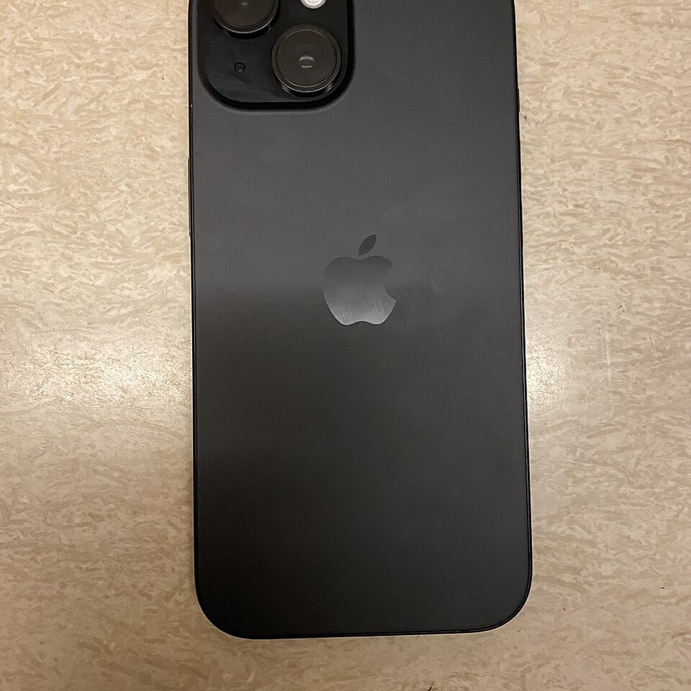 Apple iPhone 15